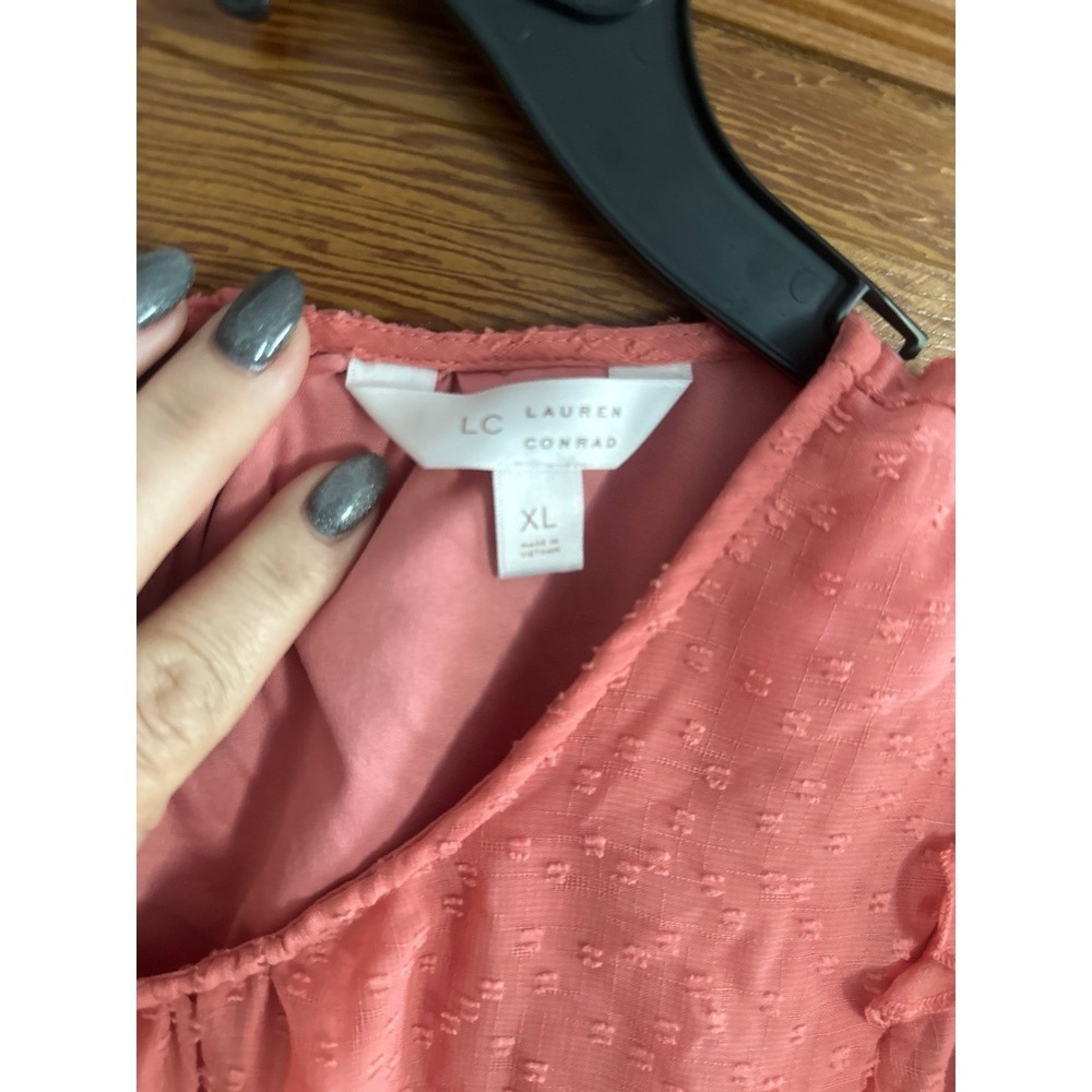 Lauren Conrad XL Blouse Swiss Dot Sheer Flutter Sleeve Top Coral Pink - Picture 2 of 3